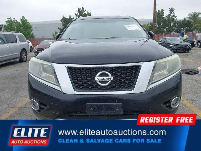 2016 Nissan Pathfinder SV