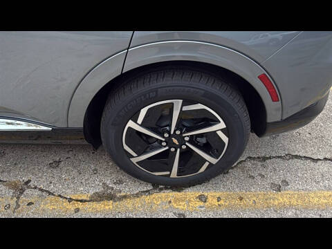 2025 Chevrolet Equinox EV LT 2