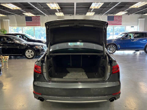 2017 Audi A4 2.0T quattro Prestige