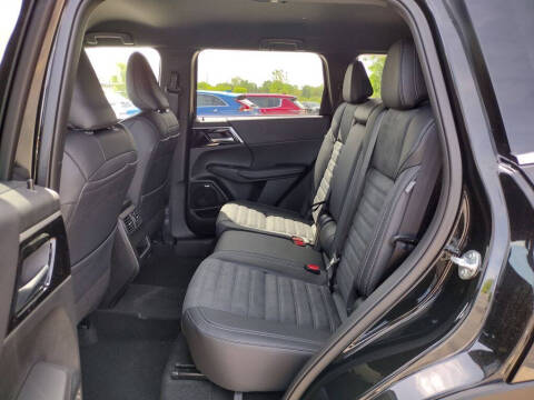 2026 Mitsubishi Outlander LE