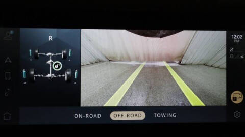 2023 Land Rover Defender 110 SE