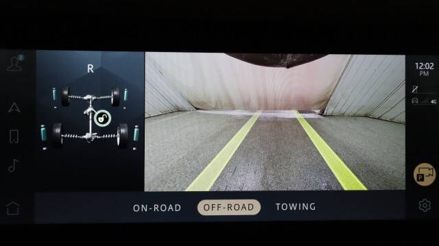 2023 Land Rover Defender 110 SE