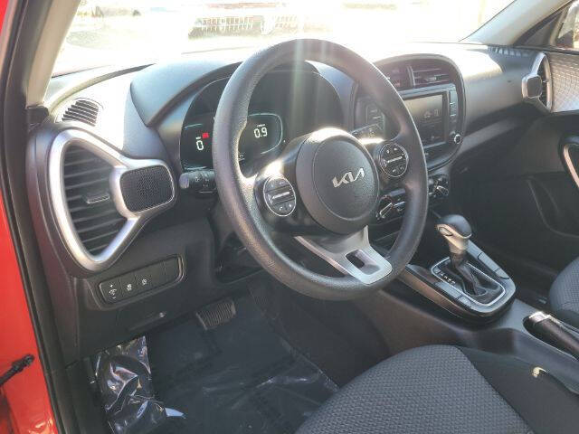 2024 Kia Soul LX