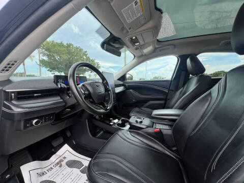 2022 Ford Mustang Mach-E Premium