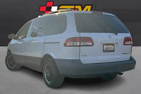2002 Toyota Sienna