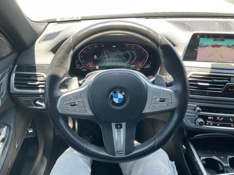 2022 BMW 7 Series 740i