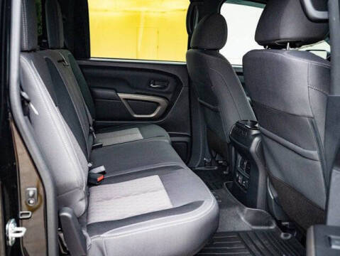 2024 Nissan Titan SV