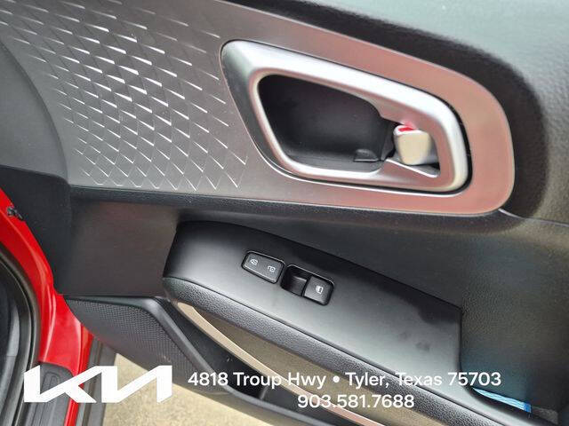 2024 Kia Soul LX