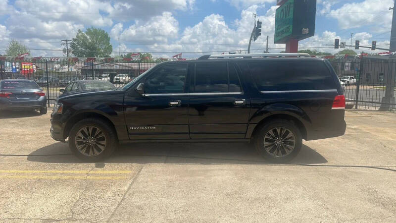 2017 Lincoln Navigator L Select