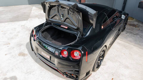 2017 Nissan GT-R NISMO