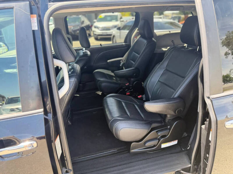 2015 Toyota Sienna