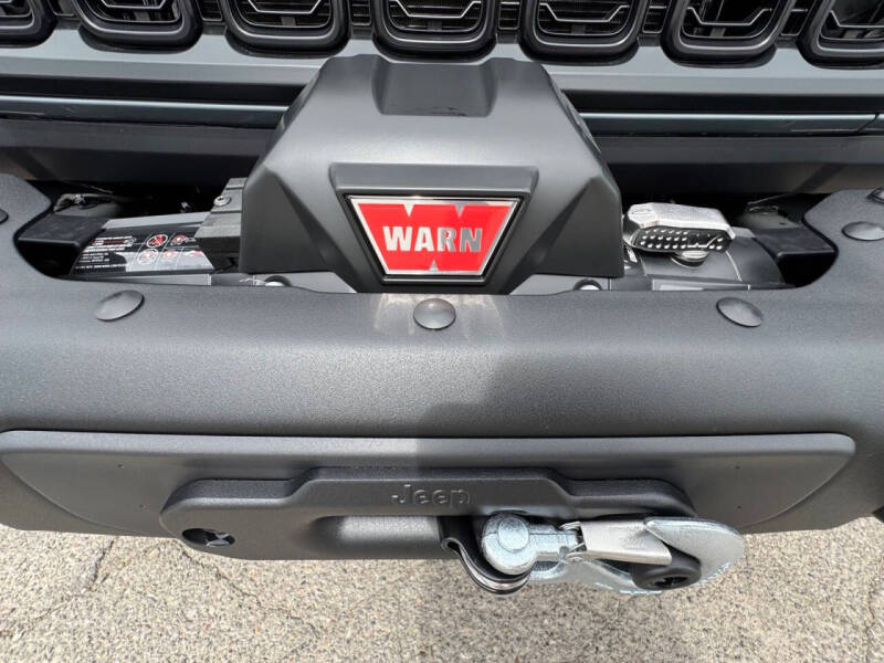 2026 Jeep Gladiator Shadow Ops
