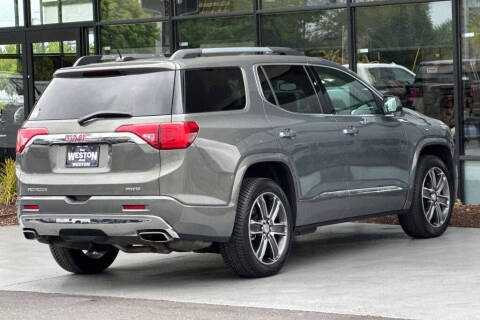 2017 GMC Acadia Denali