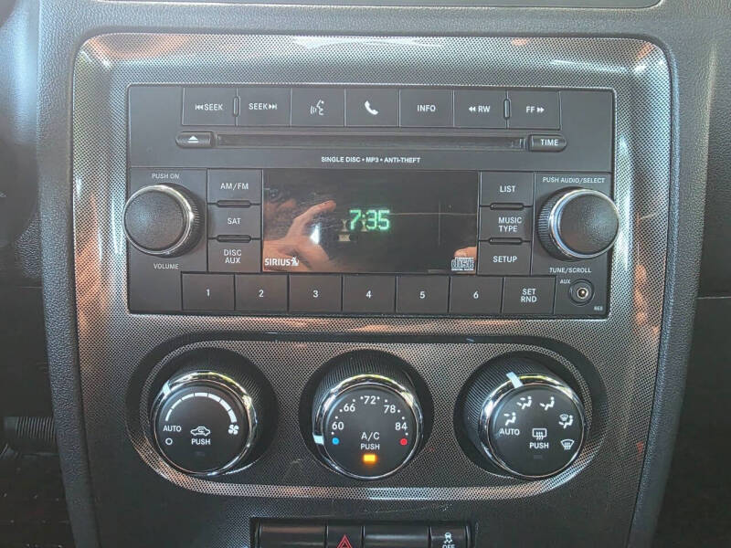 2014 Dodge Challenger SXT