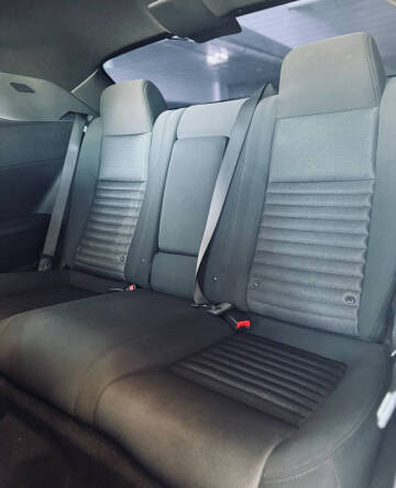 2012 Dodge Challenger SXT Plus