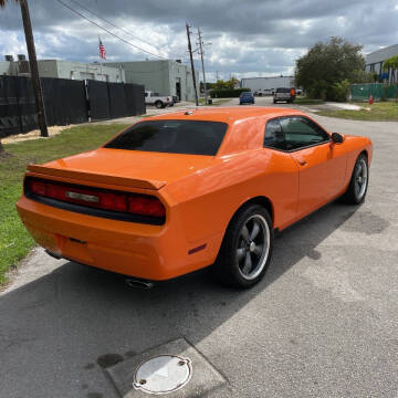 2014 Dodge Challenger SXT