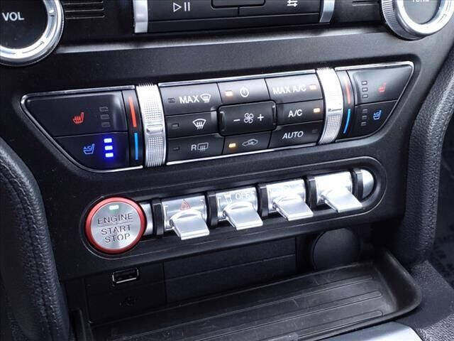 2022 Ford Mustang EcoBoost