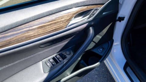 2020 BMW 5 Series 530i