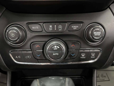 2020 Jeep Cherokee Trailhawk