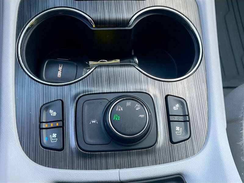 2023 GMC Acadia SLT