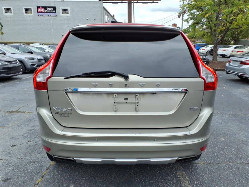 2015 Volvo XC60 T5 Drive-E Platinum