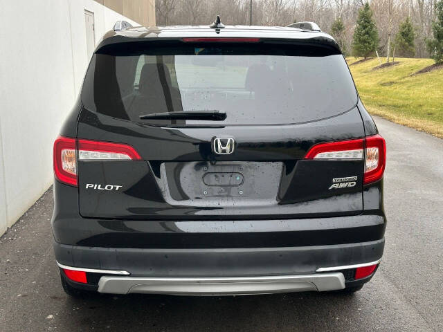 2021 Honda Pilot for sale at Phoenix Motor Co in Romulus, MI