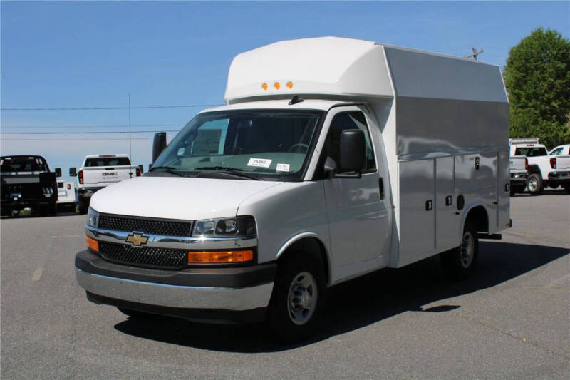 2024 Chevrolet Express 3500