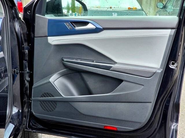 2024 Volkswagen Taos SE 4Motion