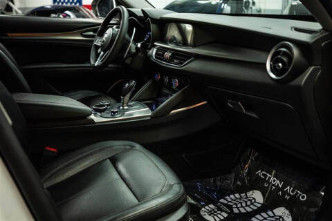 2018 Alfa Romeo Stelvio Sport