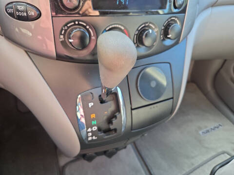 2007 Toyota Sienna LE 7-Passenger