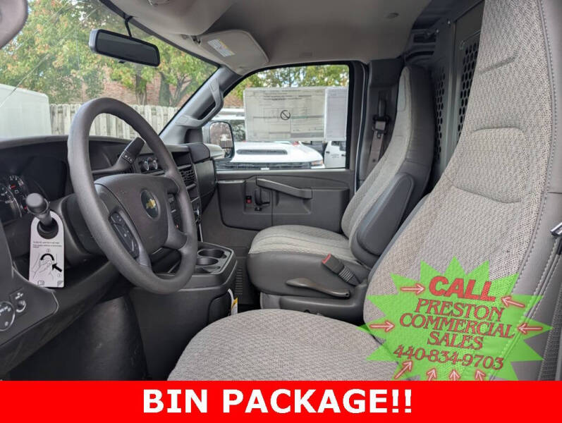 2025 Chevrolet Express 2500