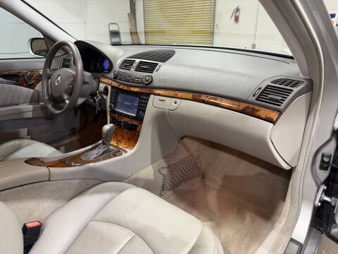 2004 Mercedes-Benz E-Class E 320