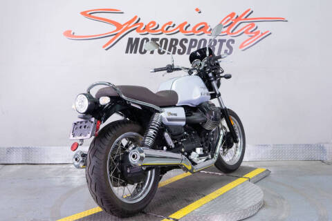 2021 Moto Guzzi V7 Special