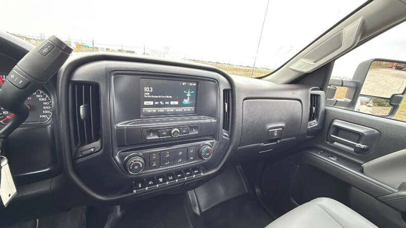 2020 International CV515