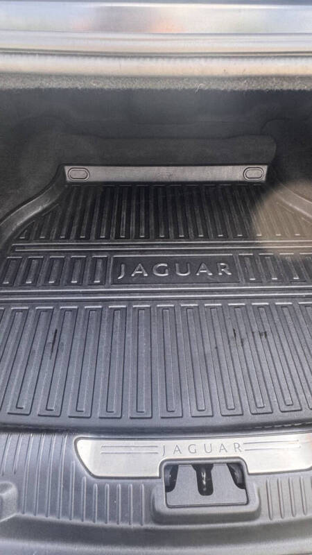 2013 Jaguar XJ