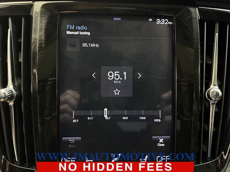 2019 Volvo V90 Cross Country T5