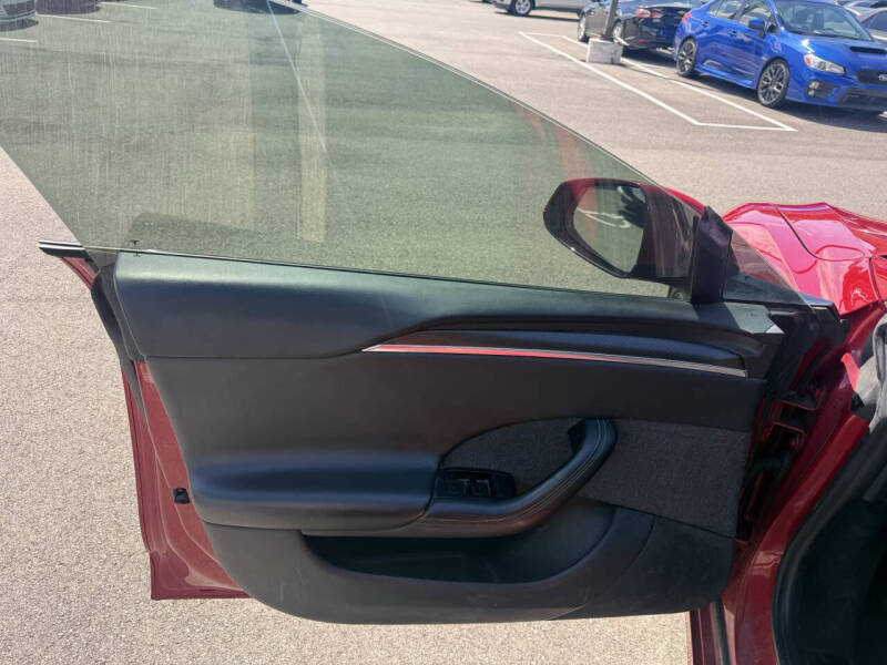 2022 Tesla Model S Plaid
