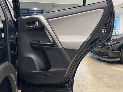 2017 Toyota RAV4 Hybrid Limited