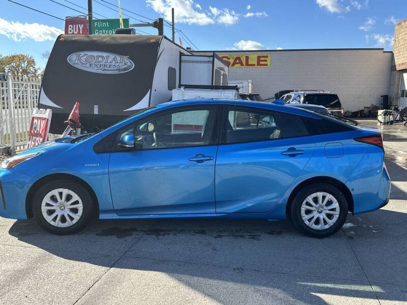 2019 Toyota Prius LE