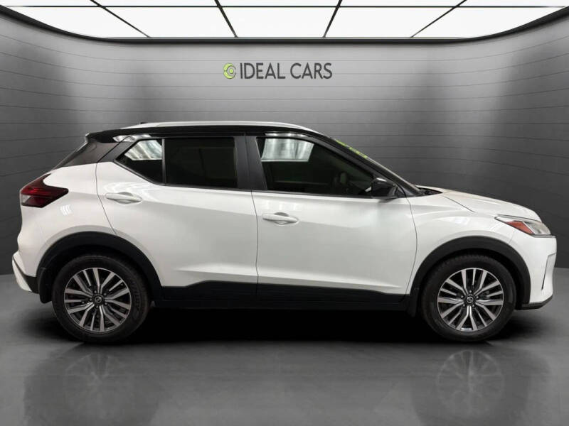 2021 Nissan Kicks SV