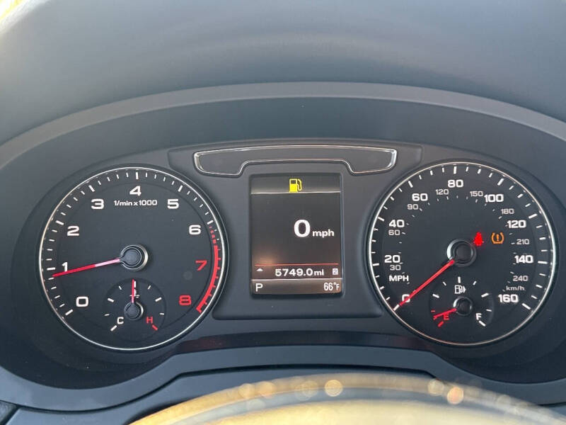 2017 Audi Q3 2.0T Premium