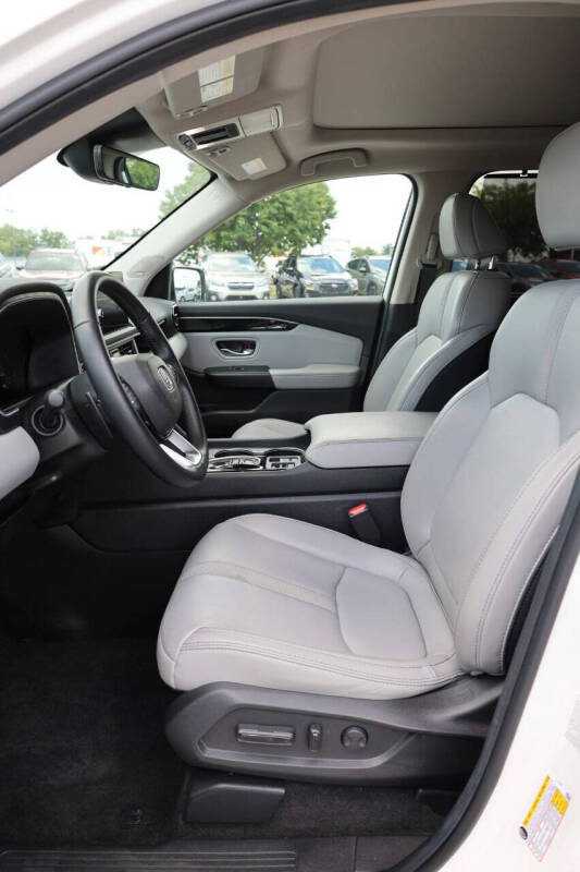2025 Honda Pilot Touring