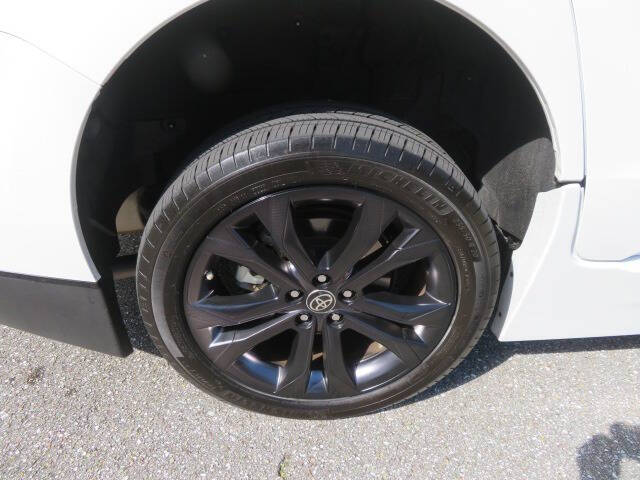 2023 Toyota Sienna XSE 7-Passenger