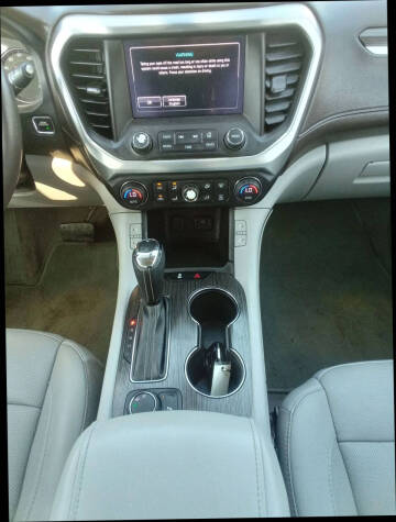 2017 GMC Acadia SLT-1