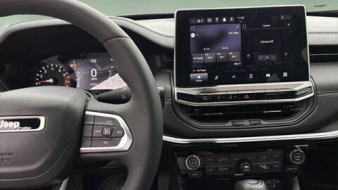 2023 Jeep Compass Altitude