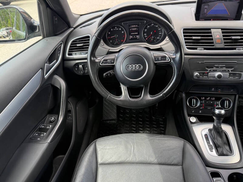 2017 Audi Q3 2.0T quattro Premium Plus