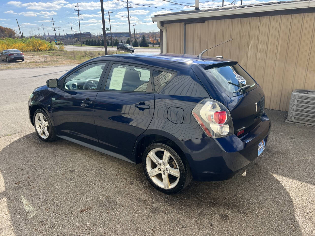 2009 Pontiac Vibe for sale at BNM AUTO GROUP in GIRARD, OH