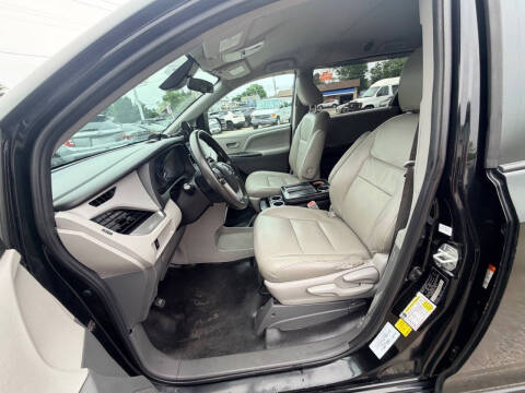 2020 Toyota Sienna L 7-Passenger