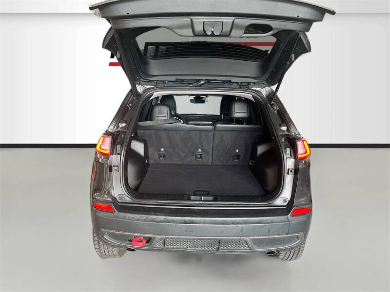 2022 Jeep Cherokee Trailhawk