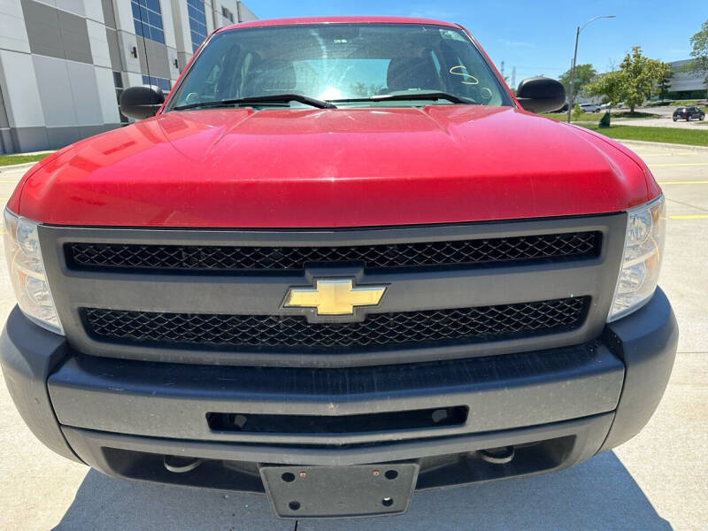 Used 2009 Chevrolet Silverado 1500 Work Truck with VIN 2GCEK133191135212 for sale in Elmhurst, IL